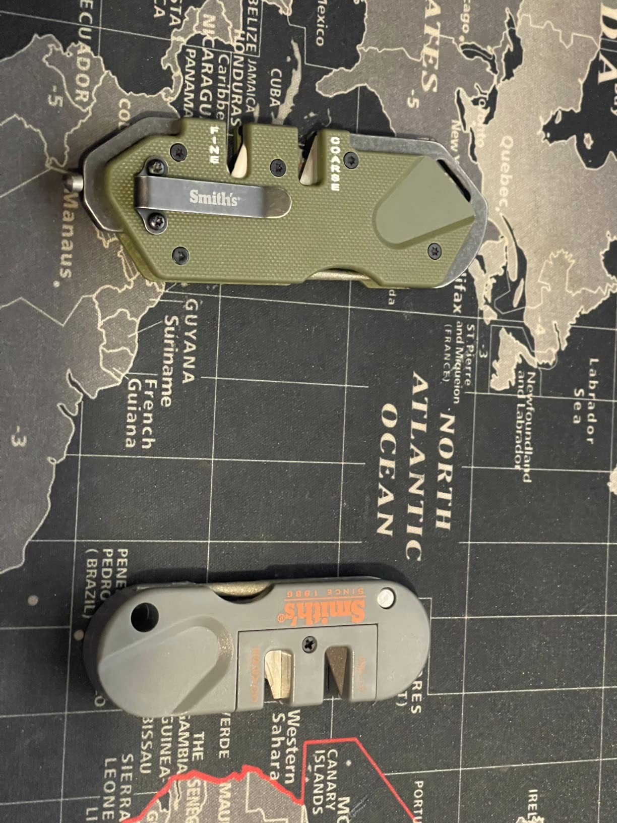 Smith's PP1 Pocket Pal Knife Sharpener Preset Carbide & Ceramic Stone Sharpeners Fold-Out Diamond Coated Rod Outdoor Hunting Knife & Hook Sharpener - Customer Photo 4