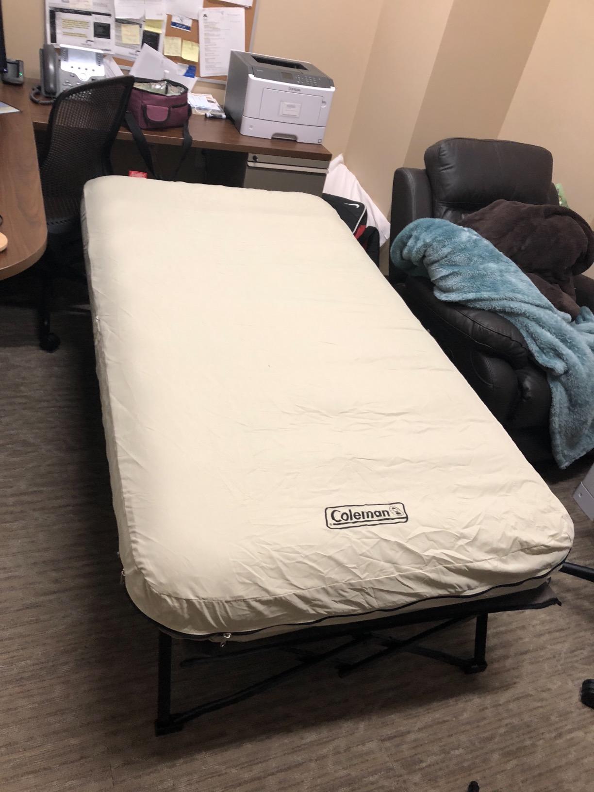 Coleman Queen-Size Airbed Cot Combination, Folding Air Mattress with Steel Frame & Side Table, Battery Pump Included, Great for Camping, Lounging, Elevated Sleeping, Guests, & More - Customer Photo 2