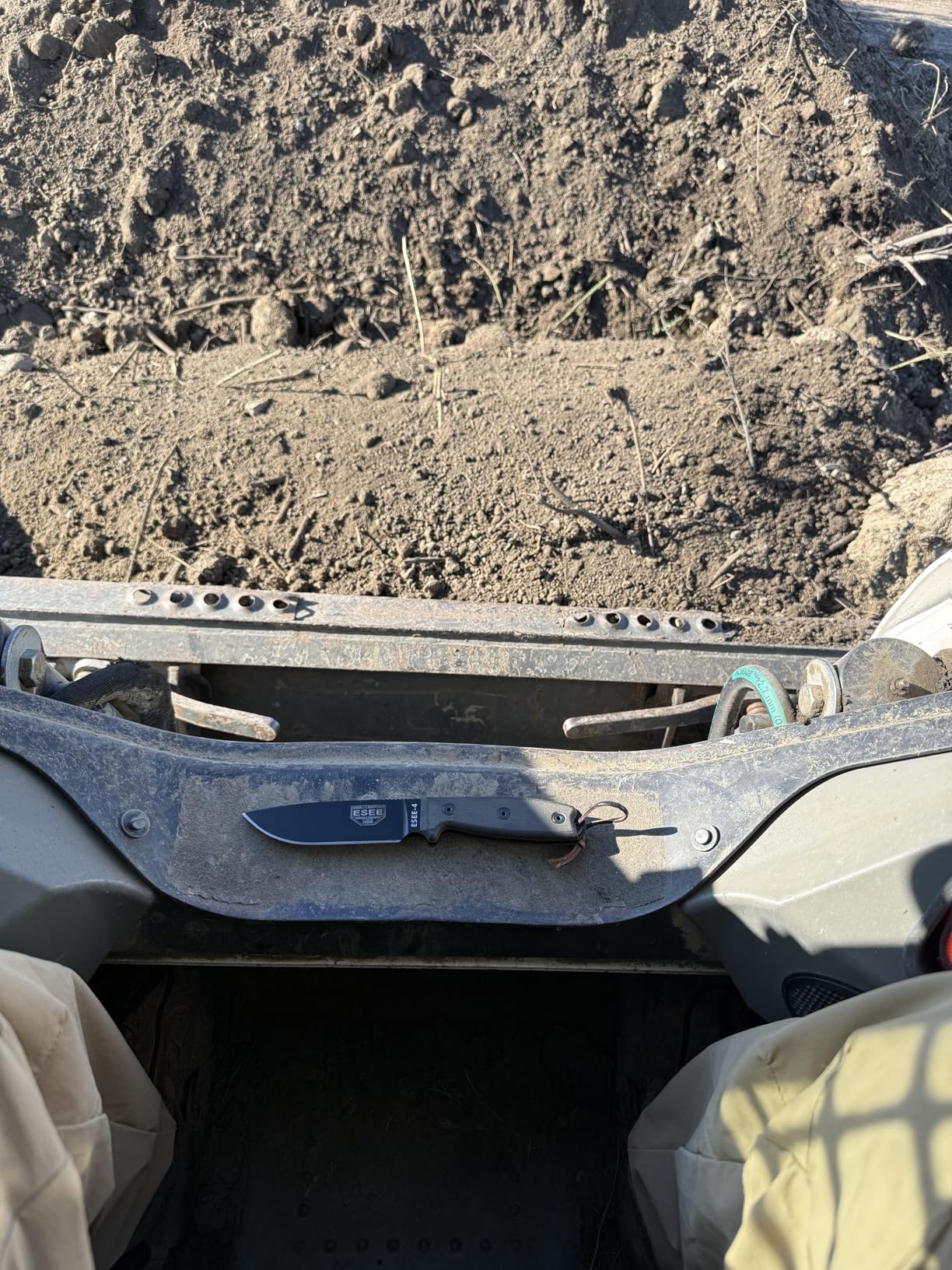 ESEE 4P Survival Knife - Field Tested Fixed Blade Knife with Molded Polymer Sheath & Clip Plate, Full Tang, Plain Edge - Durable Outdoor Camping Blade with Sheath for Survival - Customer Photo 2