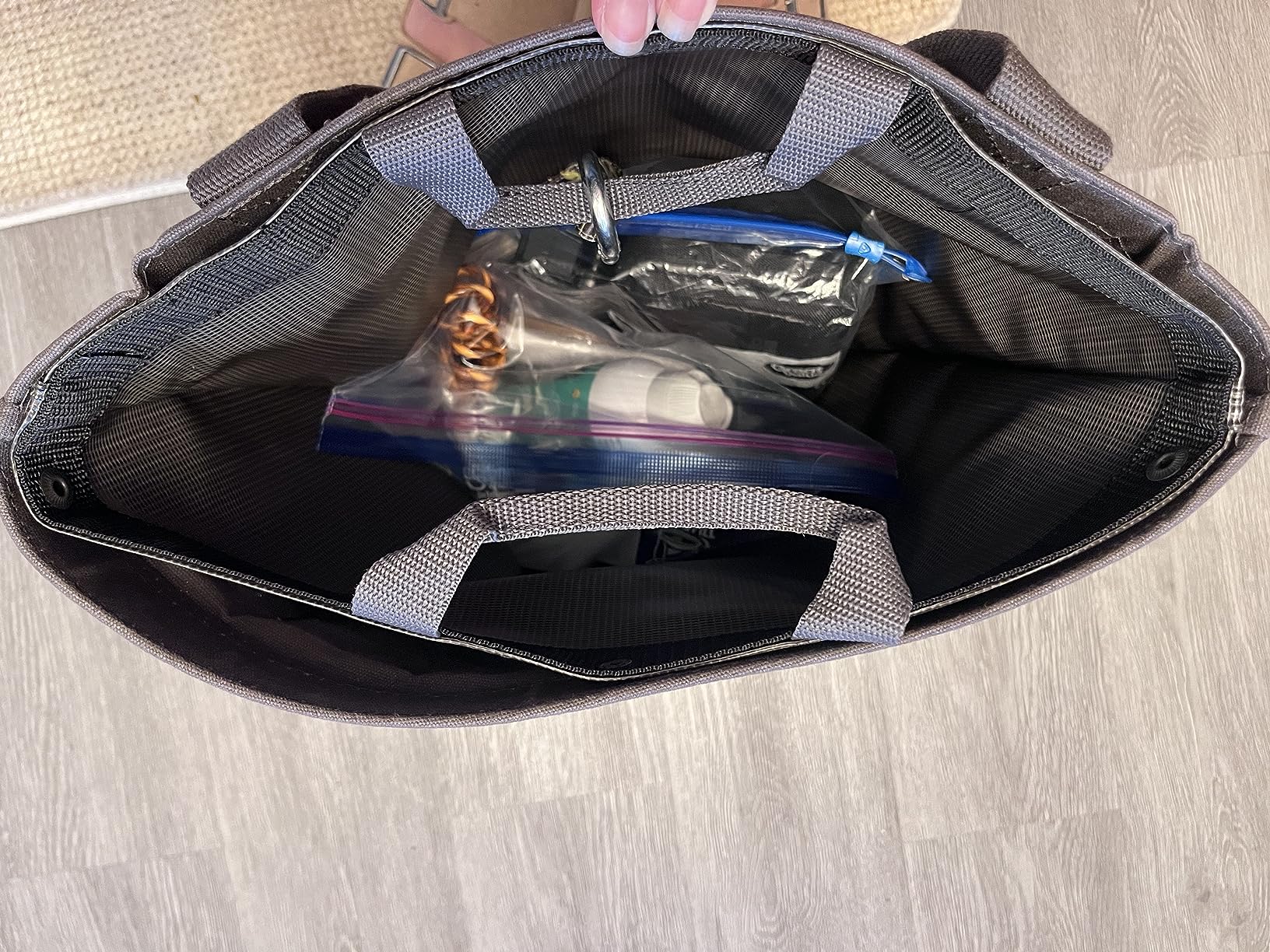 Barebones Harvesting and Gathering Bag - Foraging, Harvest and Fruit Picking Bag with Convertible Straps - Water-Resistant Waxed Canvas Gardening Tool - Customer Photo 1