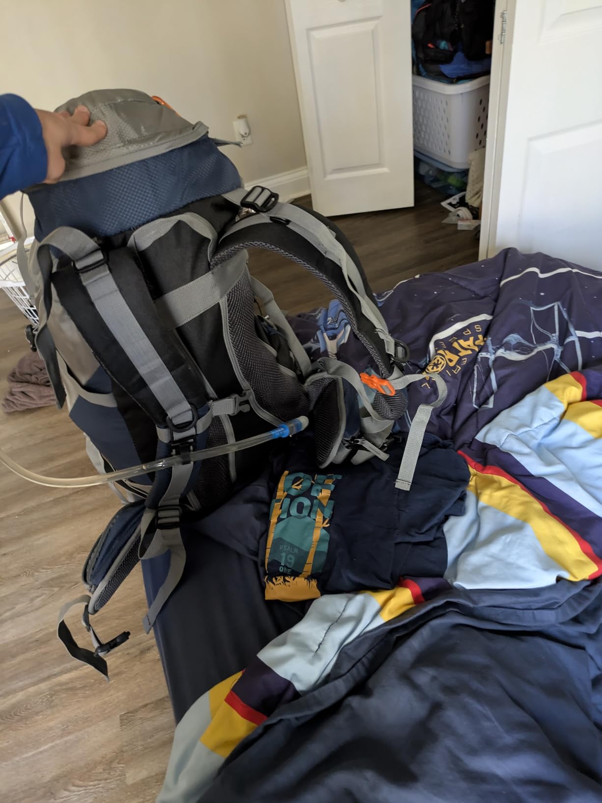 Loowoko 50L Hiking Backpack, Waterproof Camping Essentials Bag with Rain Cover, 45+5 Liter Lightweight Backpacking Back Pack - Customer Photo 2