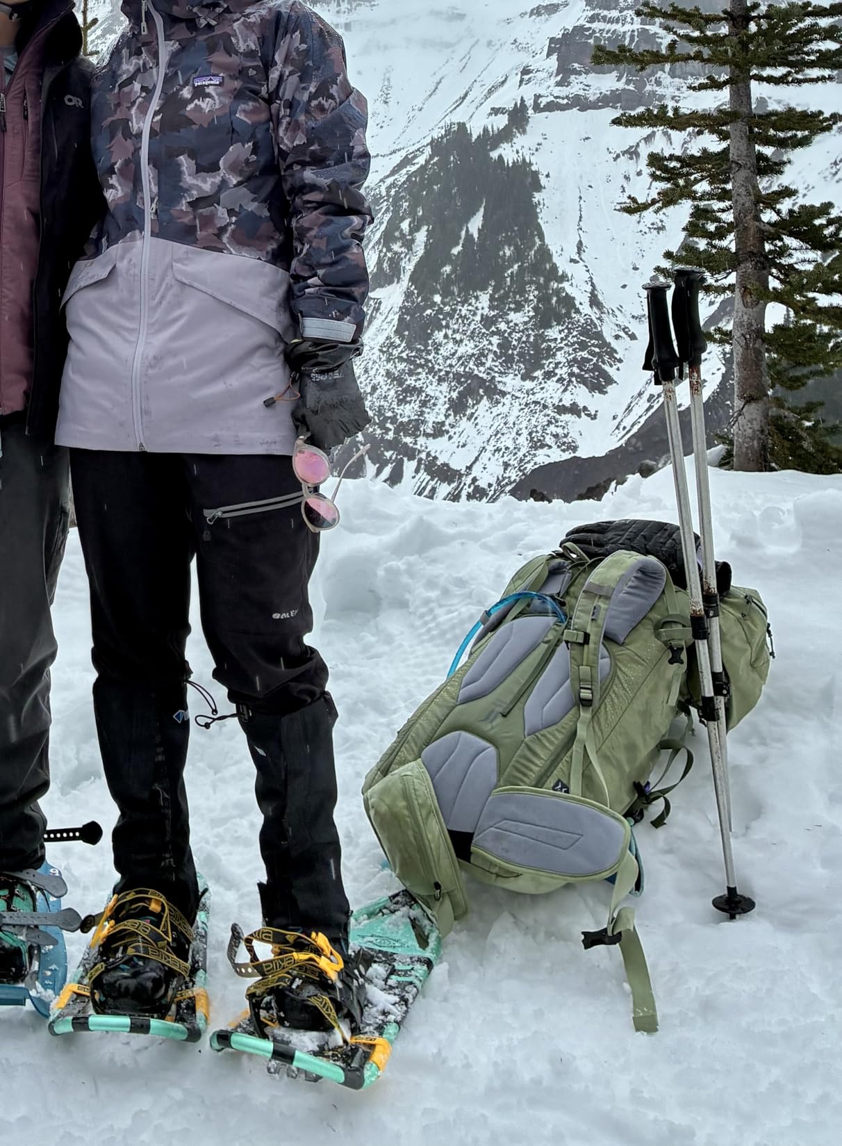 baleaf Women's Hiking Pants Quick Dry Lightweight Water Resistant Elastic Waist Cargo Pants for All Seasons - Customer Photo 1