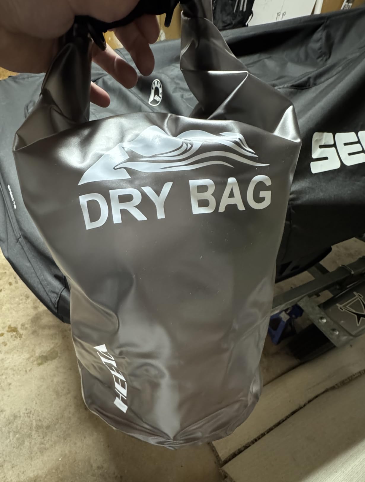 HEETA Dry Bag Waterproof for Women Men, 5L/10L/20L/30L/40L Roll Top Lightweight Dry Storage Bag Backpack with Phone Case for Travel Swimming Boating Kayaking Paddle Board Camping Beach Accessories - Customer Photo 4