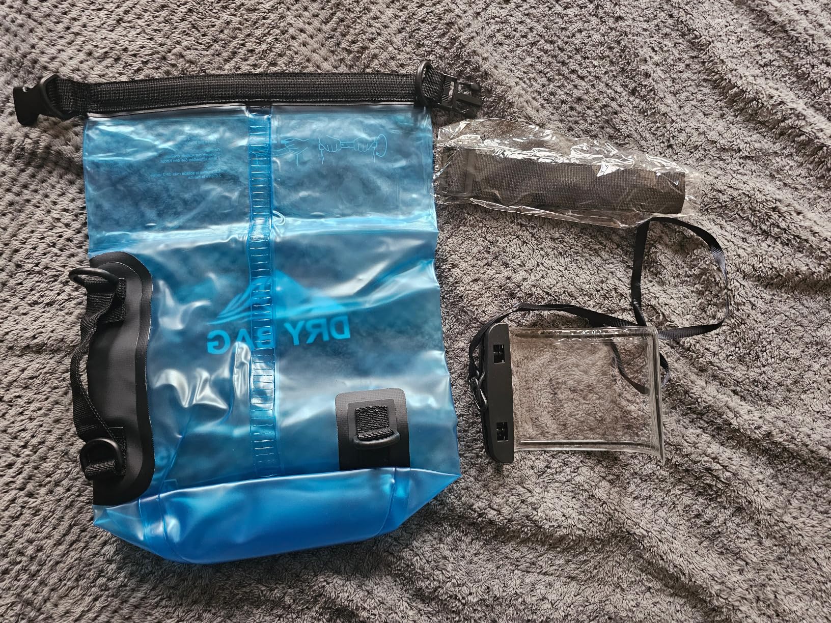 HEETA Dry Bag Waterproof for Women Men, 5L/10L/20L/30L/40L Roll Top Lightweight Dry Storage Bag Backpack with Phone Case for Travel Swimming Boating Kayaking Paddle Board Camping Beach Accessories - Customer Photo 5