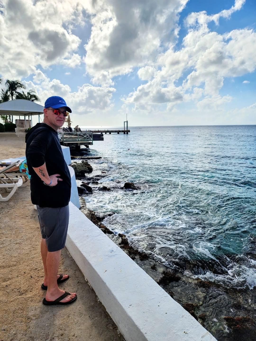 Roadbox UPF 50+ Fishing Shirts for Men, Long Sleeve UV Sun Protection Hoodie, Outdoor Hiking Running Swimming Rash Guard - Customer Photo 2