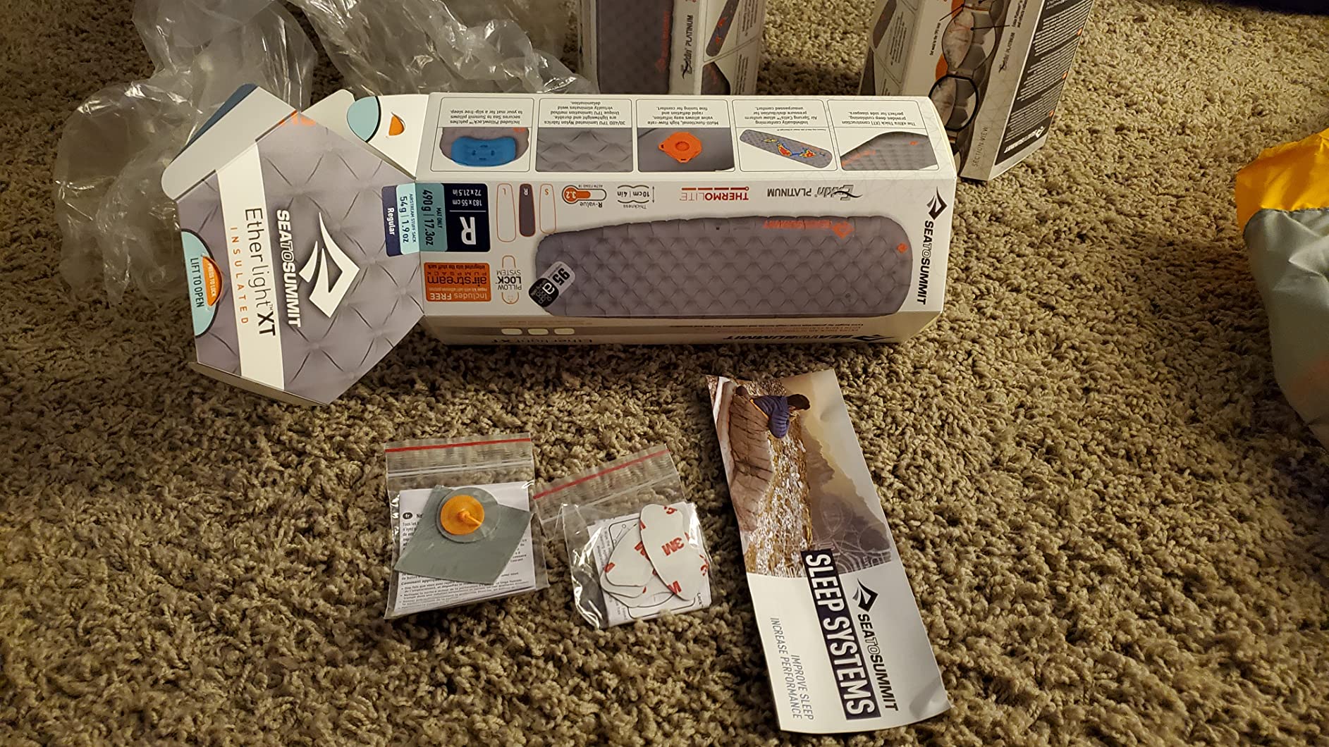 Sea to Summit Ether Light XT Extra-Thick Insulated Sleeping Pad, Women's Regular (66 x 21.5 x 4 inches) - Customer Photo 1