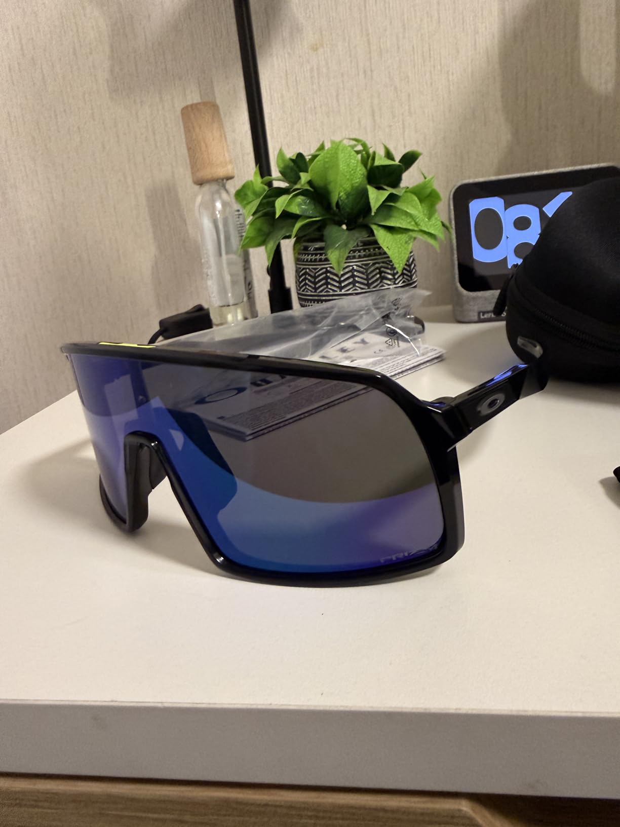 Oakley Men's Oo9406 Sutro - Customer Photo 1