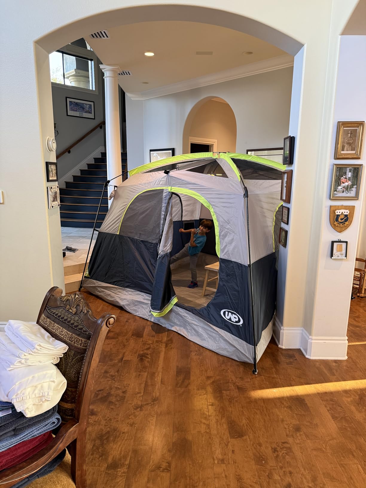 UNP Tents 6 Person Waterproof Windproof Easy Setup,Double Layer Family Camping Tent with 1 Mesh Door & 5 Large Mesh Windows -10'X9'X78in(H) - Customer Photo 1