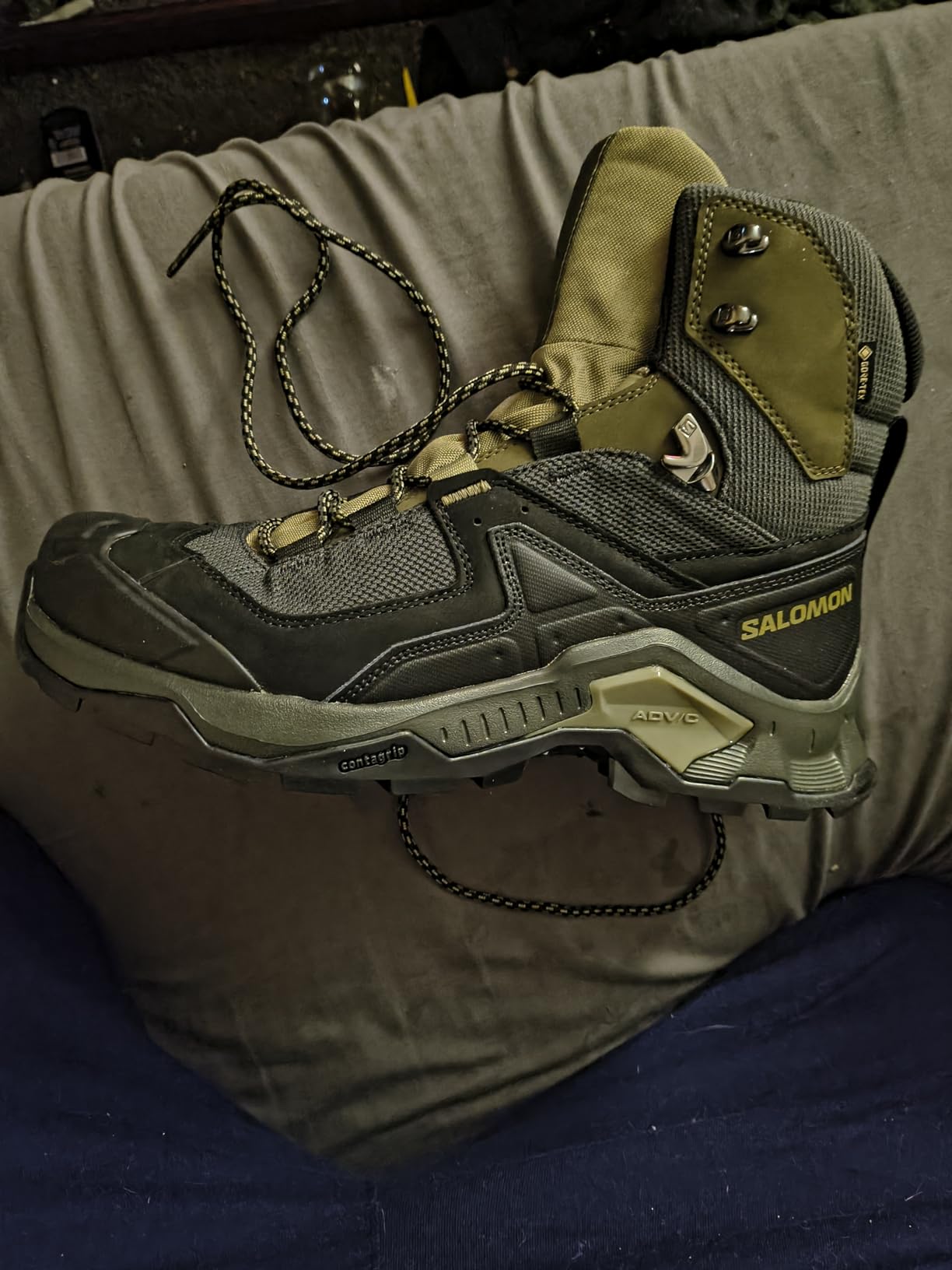 Salomon Men's Quest Element Gore-Tex, Waterproof Neutral Leather Hiking Boots - Customer Photo 2