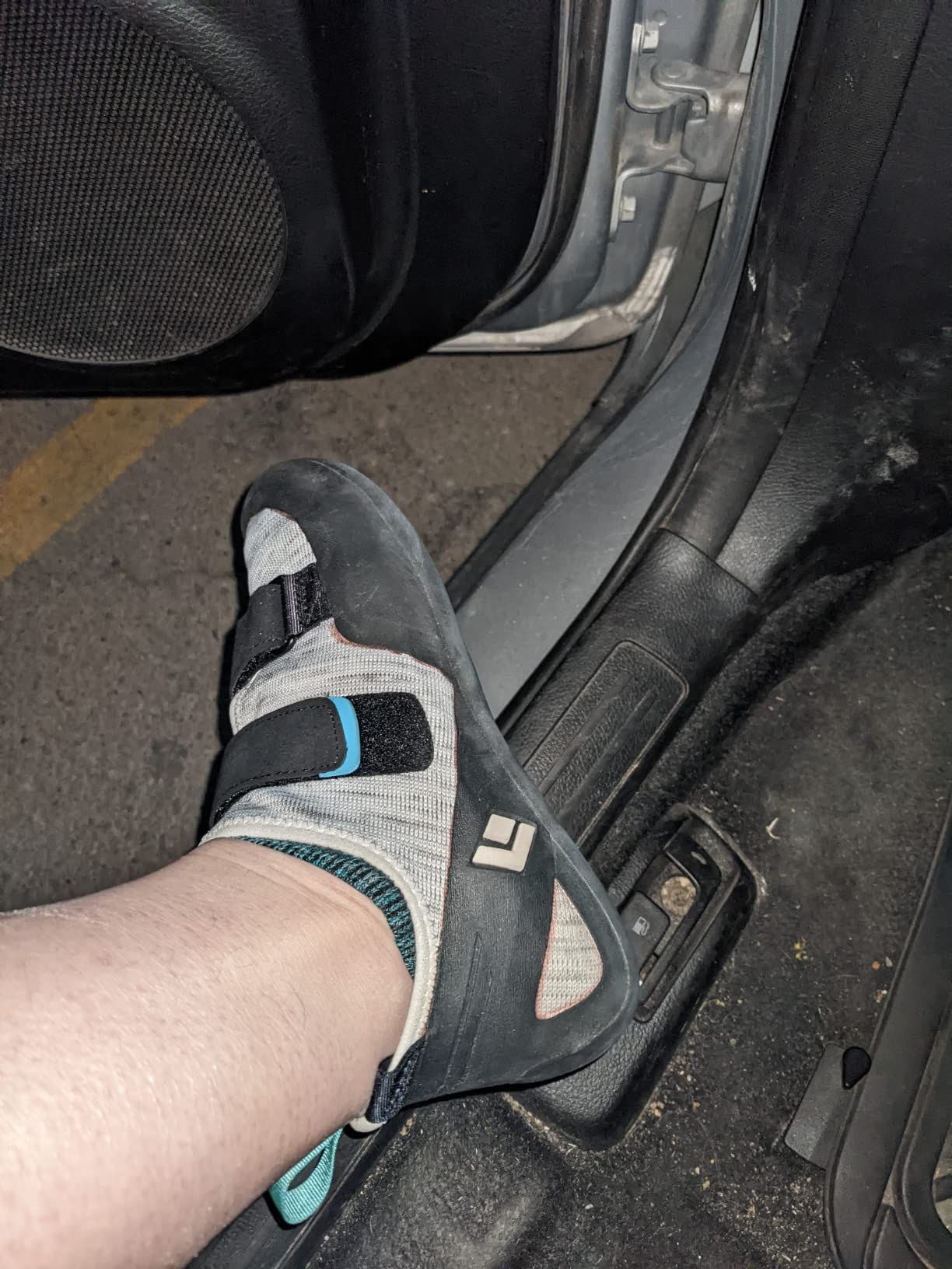 BLACK DIAMOND Women's Momentum Rock Climbing Shoes | Engineered Knit Upper | 4.3mm Rubber Outsole | Breathable All-Day Comfort - Customer Photo 2