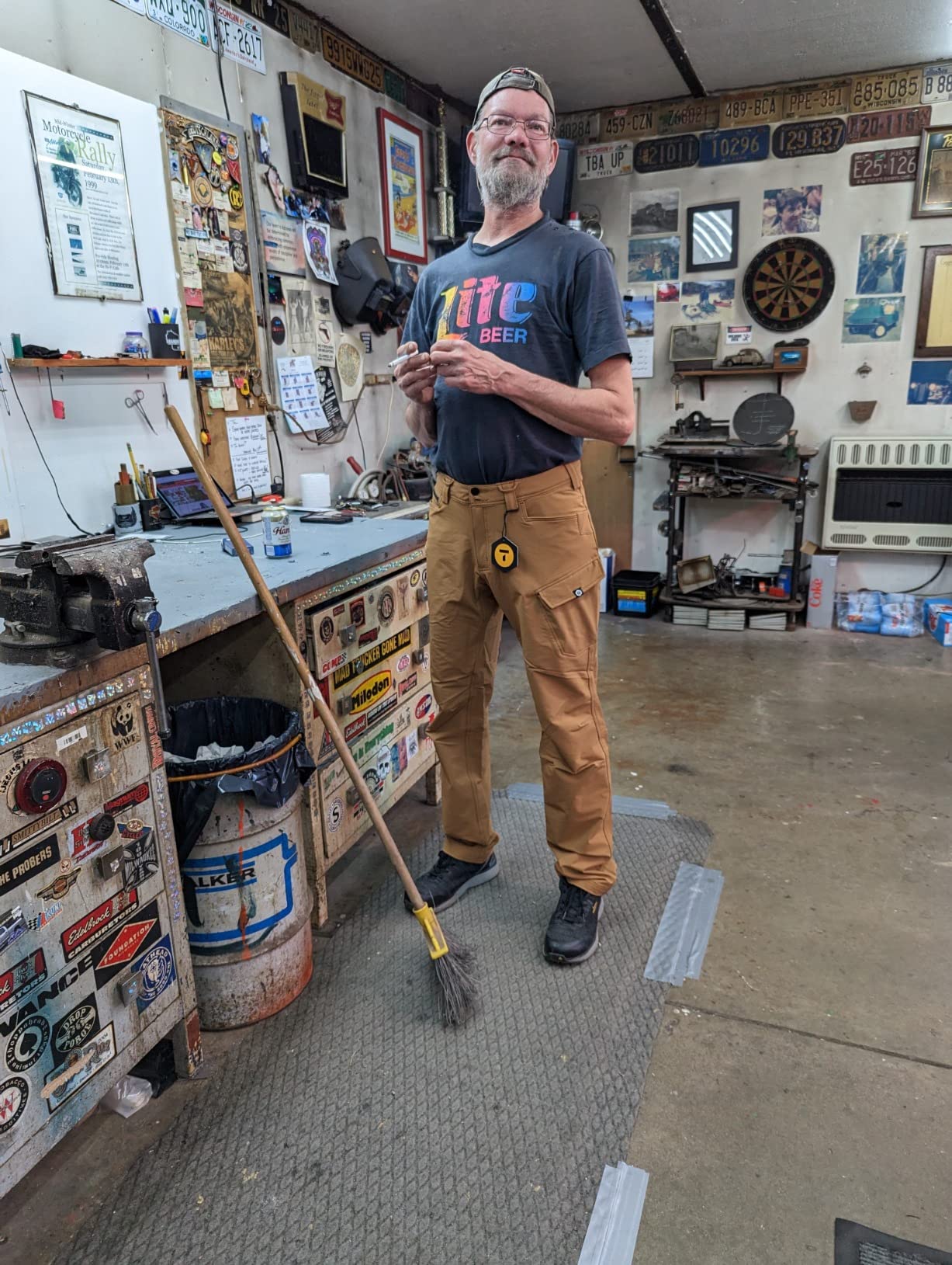 TRUEWERK Men's Work Pants - T2 WerkPant Technical Workwear, Water Resistant, Lightweight, Multi-Pocket with 4-Way Stretch - Customer Photo 4