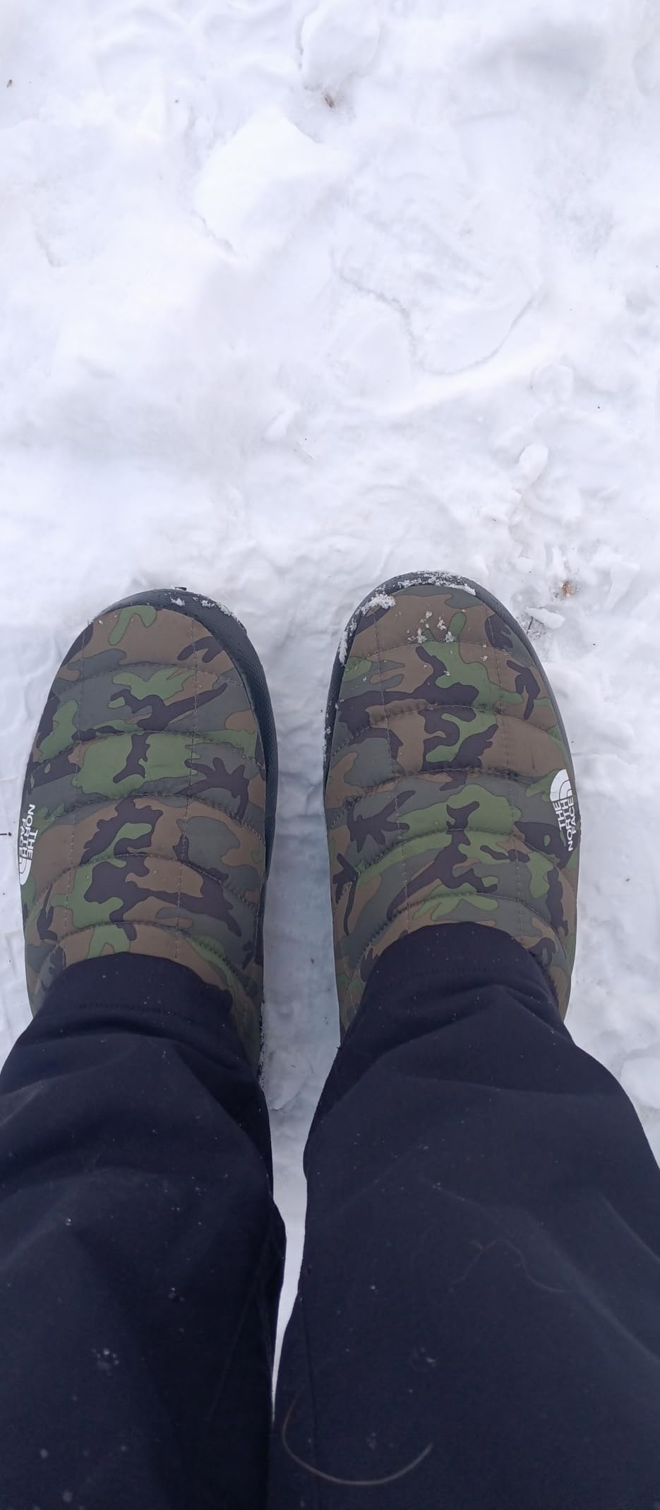 THE NORTH FACE Men's Thermoball Traction Mule V Winter Shoe | Insulated & Water Repellent, Rubber Outsole - Customer Photo 1