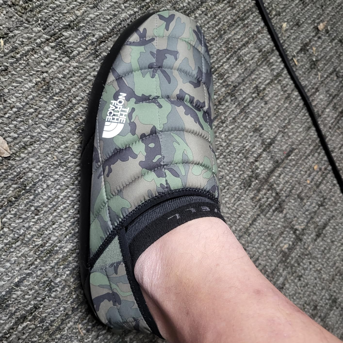 THE NORTH FACE Men's Thermoball Traction Mule V Winter Shoe | Insulated & Water Repellent, Rubber Outsole - Customer Photo 3