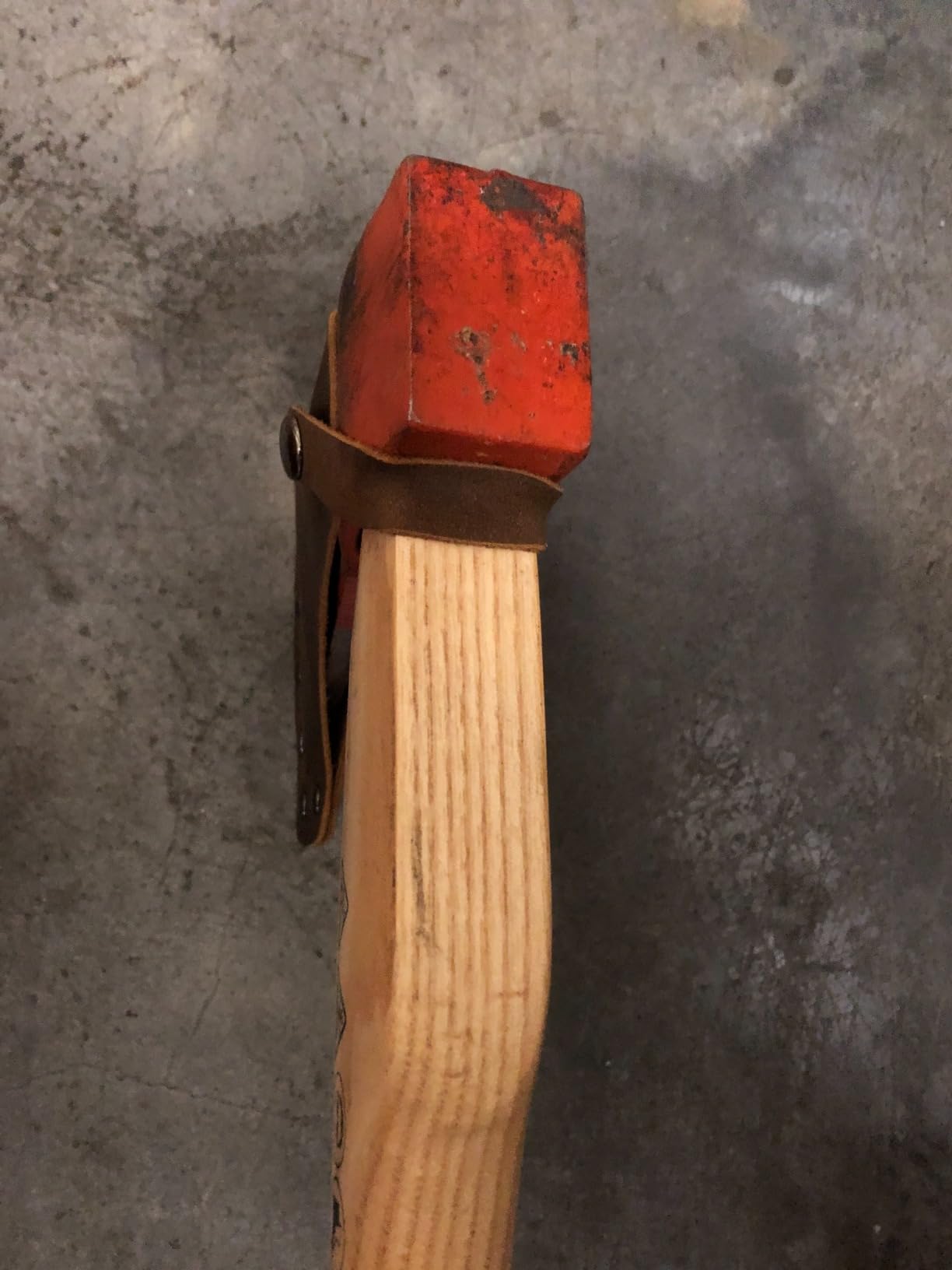 Ringsun Genuine Leather Hatchet Sheath, Handmade Durable Axe Sheath with Belt Loop, Portable Hatchet Cover for Protection - Customer Photo 2