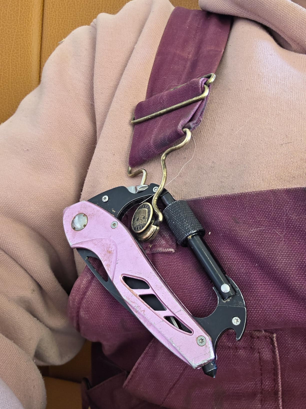 Multitool Carabiner with Pocket Knife, Stocking Stuffers Gifts for Men, EDC Carabiners with Folding Knives, Bottle Opener, Window Breaker and Screwdriver, Survival Gear for Camping Hiking - Customer Photo 1