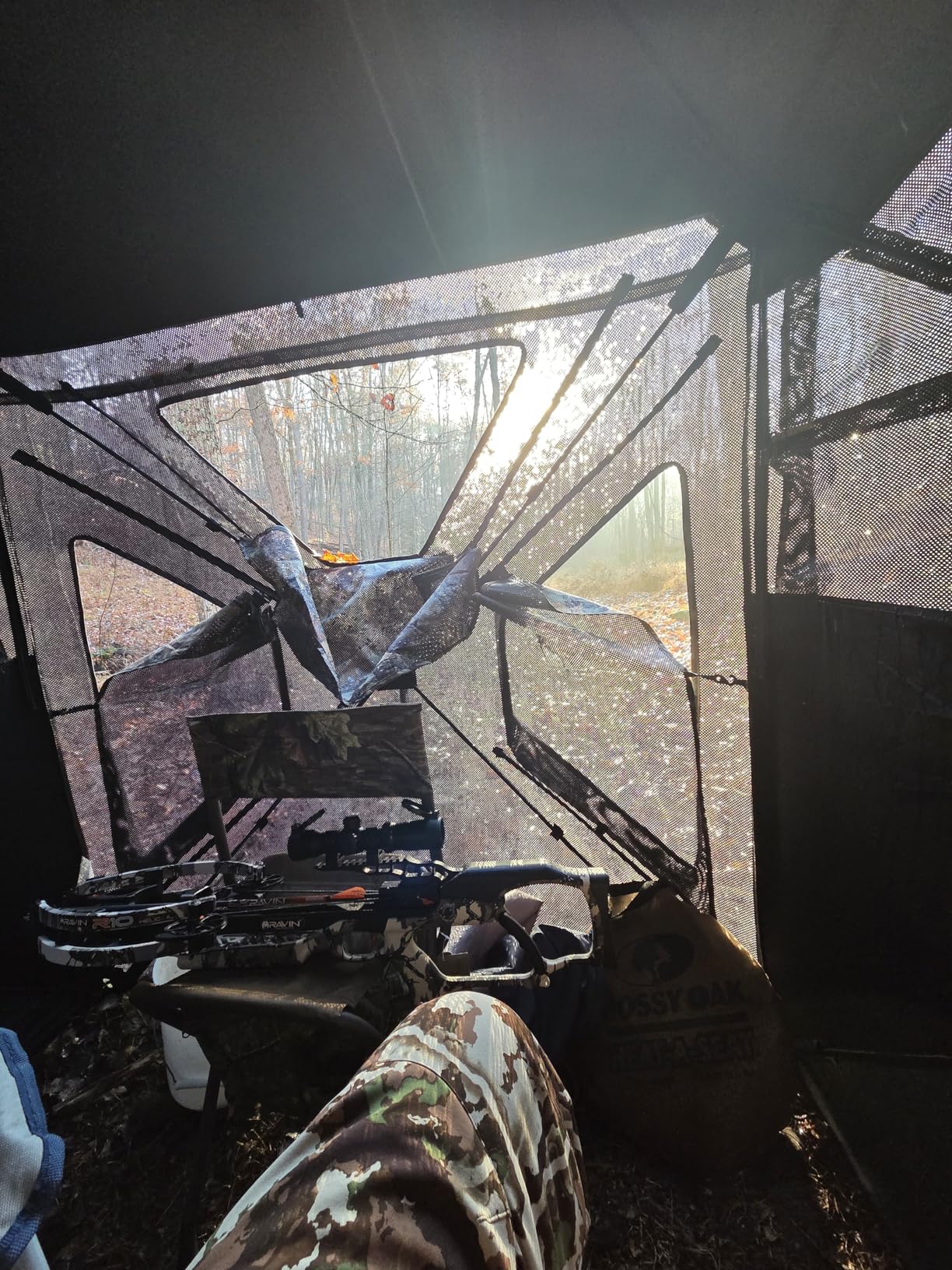 TIDEWE Hunting Blind 270°Full See Through with Windproof Curtain, Silent Magnetic Door & Sliding Windows, 2-3 Person Pop Up Ground Blind with Carrying Bag, 300D Portable Tent - Customer Photo 1