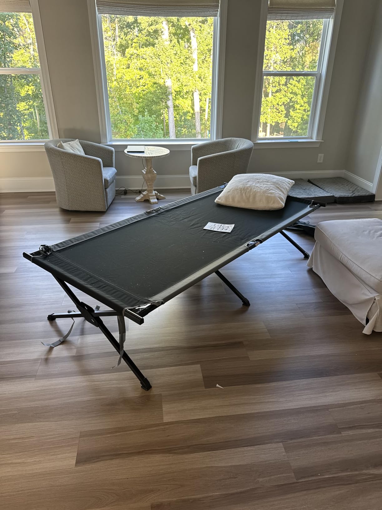 EVER ADVANCED Extra Wide Camping Cot for Adults Oversized XXL Sleeping Cots Folding Cot Bed with Carry Bag, 84.3