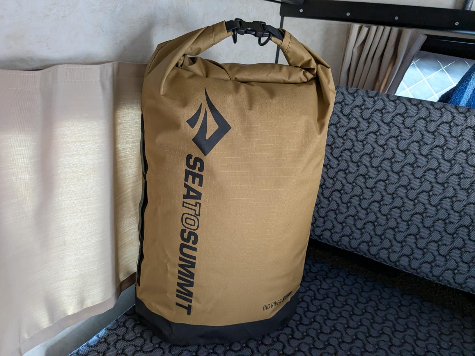 Sea to Summit Big River Dry Bag, Heavy-Duty Dry Storage, 13 Liter, Gold Brown - Customer Photo 3