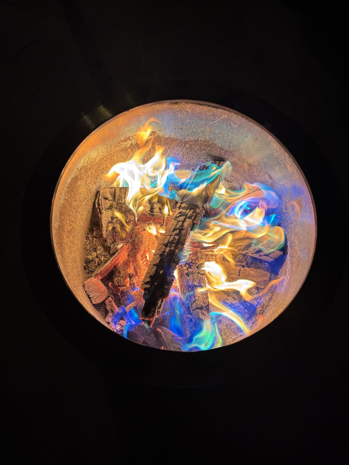 MEKER Fire Color Changing Packets - Fire Pit, Campfires, Outdoor Fireplaces, Bonfire - Fire Color - Perfect Fire Camping Accessories for Kids & Adults (12 Pack) - Customer Photo 3