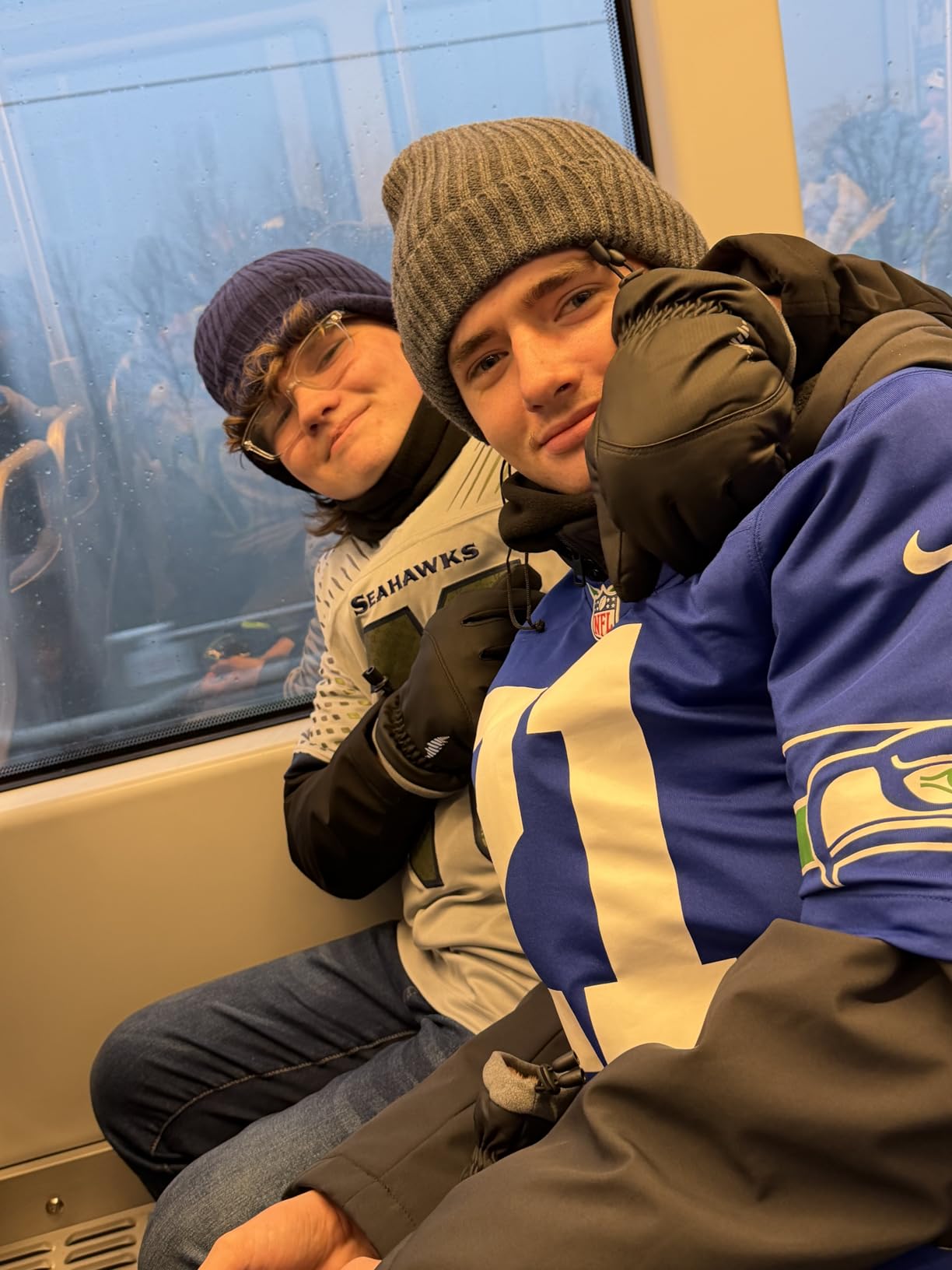 ACUSHLA Waterproof Windproof Cuff Beanie - Thick Fleece Lined Knit Winter Hat for Men & Women Warm Watch Cap for Cold Weather - Customer Photo 1