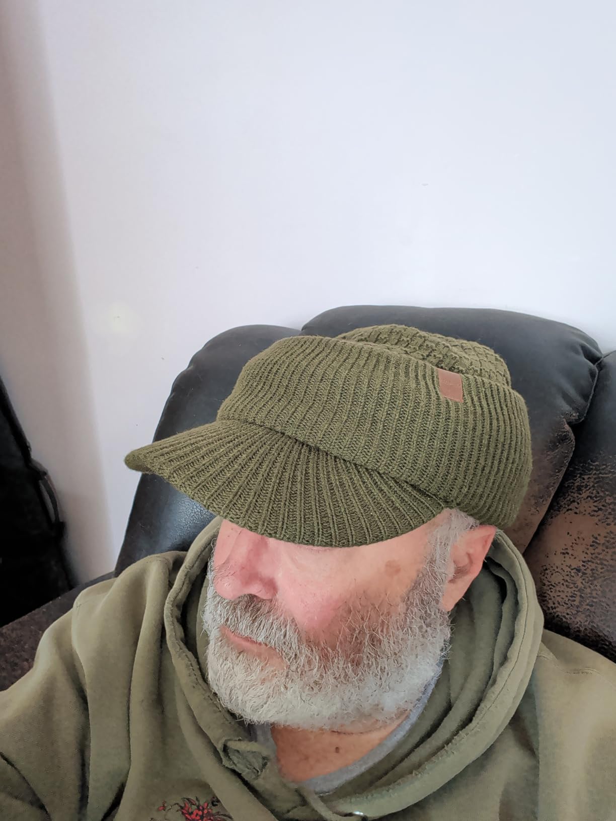 TOP-EX DryKnit Waterproof 50% Merino Wool Visor Beanie Hat for Men Fleece Lined Winter Hat with Brim for Big Heads - Customer Photo 1