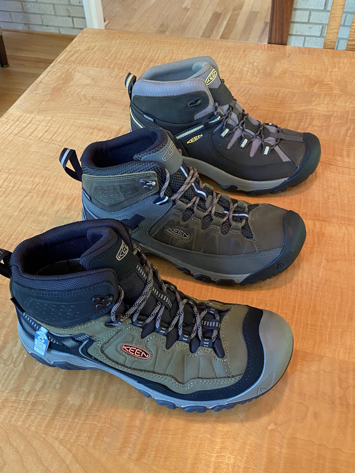 KEEN Men's Targhee 4 Mid Height Waterproof Hiking Boots - Customer Photo 2