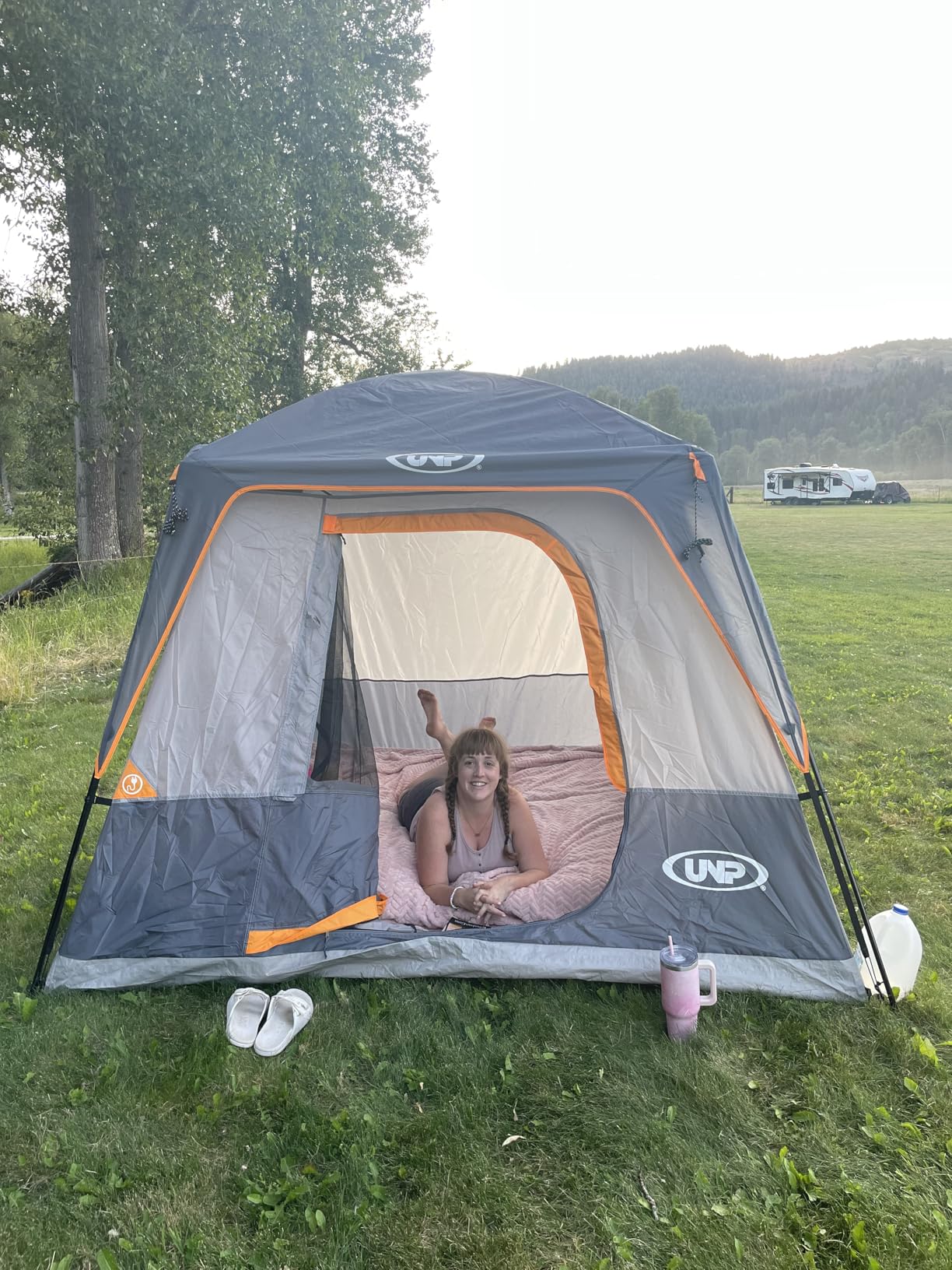UNP 2/4/6/8 Person Tent, Portable Cabin Tent, Camping Tent 4-Person Easy Set Up, Waterproof with Top Rainfly for Outdoor Camping/Hiking - Customer Photo 2