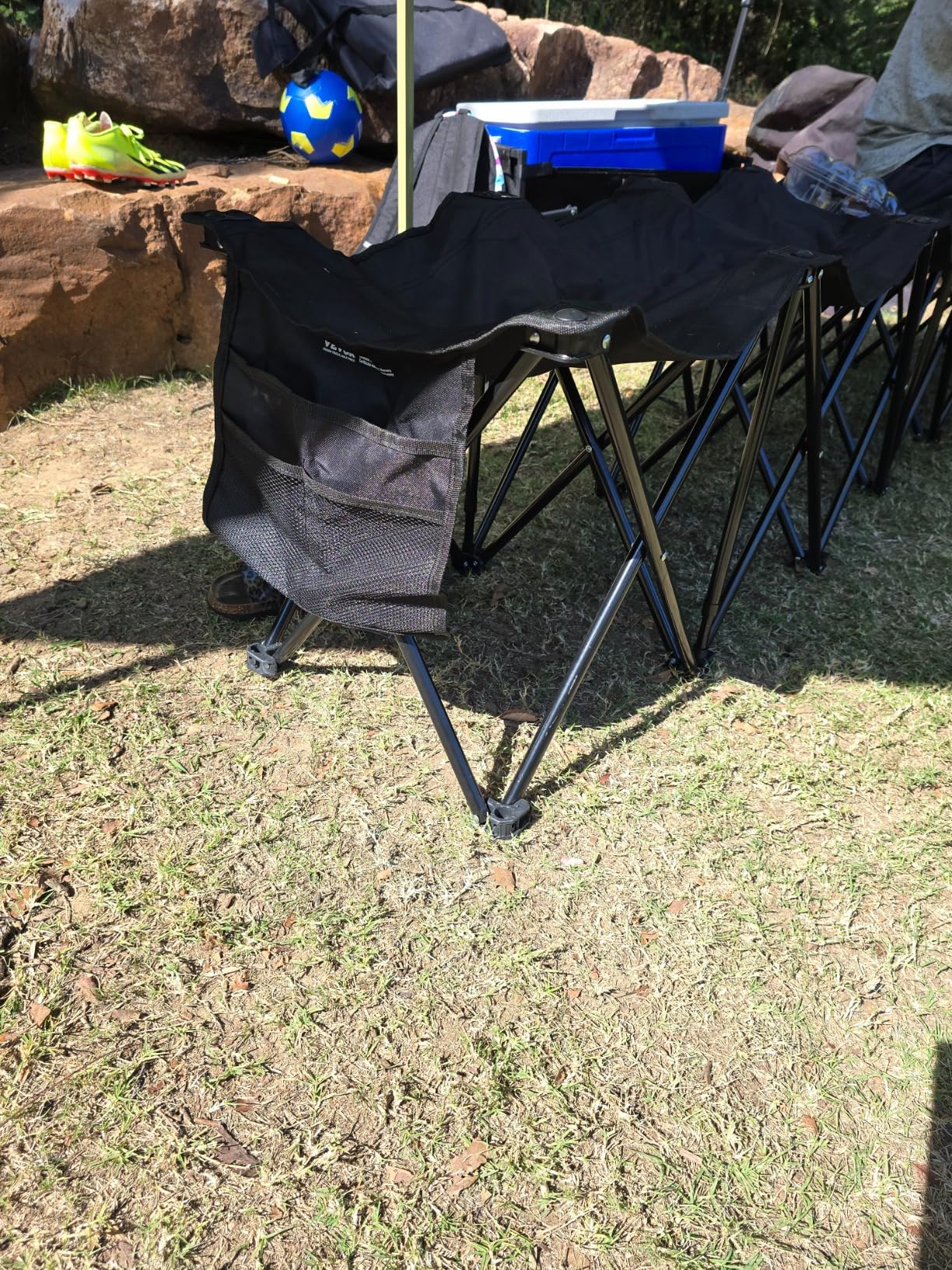 VEVOR Portable Folding Bench, 6 Seats Foldable Sideline Bench, Outdoor Camping Bench Chairs with Carry Bag, Team Sport Sideline Benches for Football, Camping, Fishing, No Assembly Instant Seating - Customer Photo 1