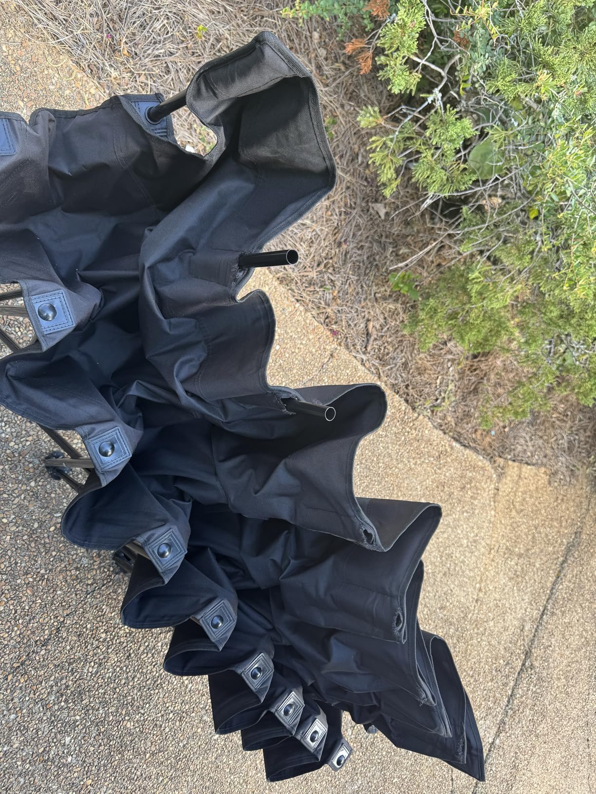 VEVOR Portable Folding Bench, 8 Seats Foldable Sideline Bench, Outdoor Camping Bench Chair with Carry Bag & Backrest, Team Sport Sideline Bench for Football Fishing, No Assembly Instant Seating, Black - Customer Photo 3