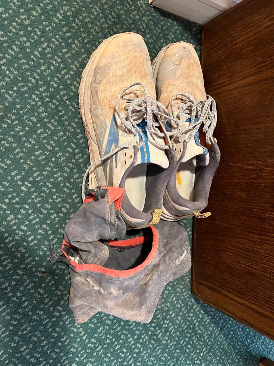 Kahtoola RENAgaiter Low Gaiters for Hiking, Mountaineering, Trail Running - Customer Photo 1