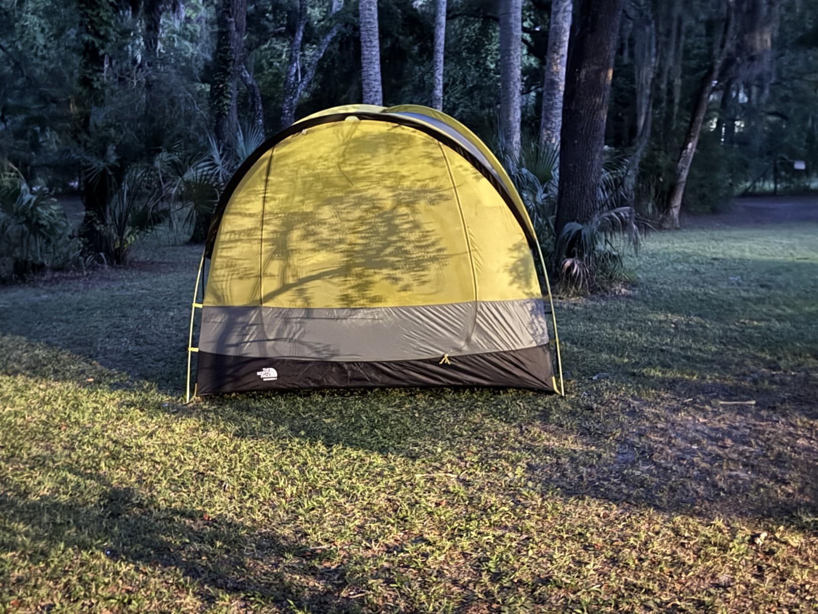 THE NORTH FACE Wawona 6 Tent | Six-Person Camping Tent, Water Repellent, Spacious & Easy to Set Up, Attached Vestibule Area - Customer Photo 2