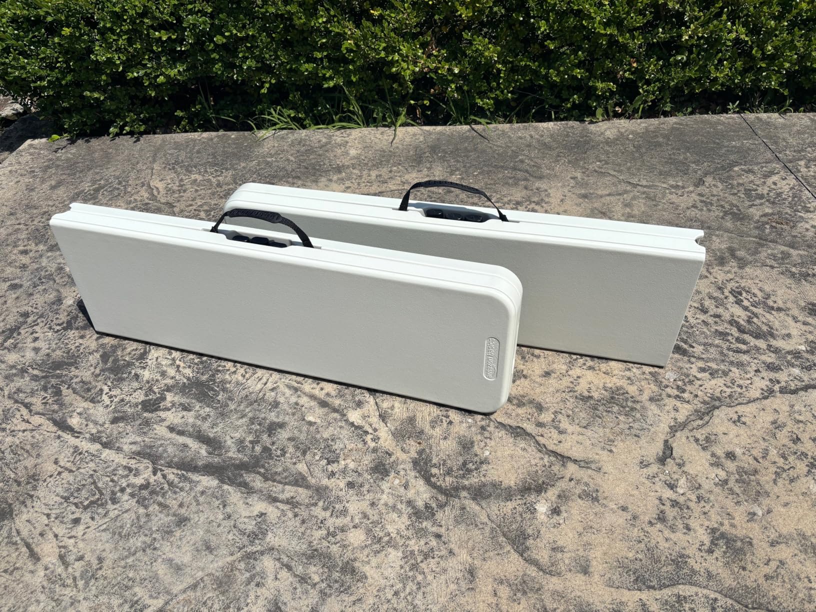 Amazon Basics 6ft Folding Bench, Indoor & Outdoor with Carrying Handle, White - Customer Photo 5