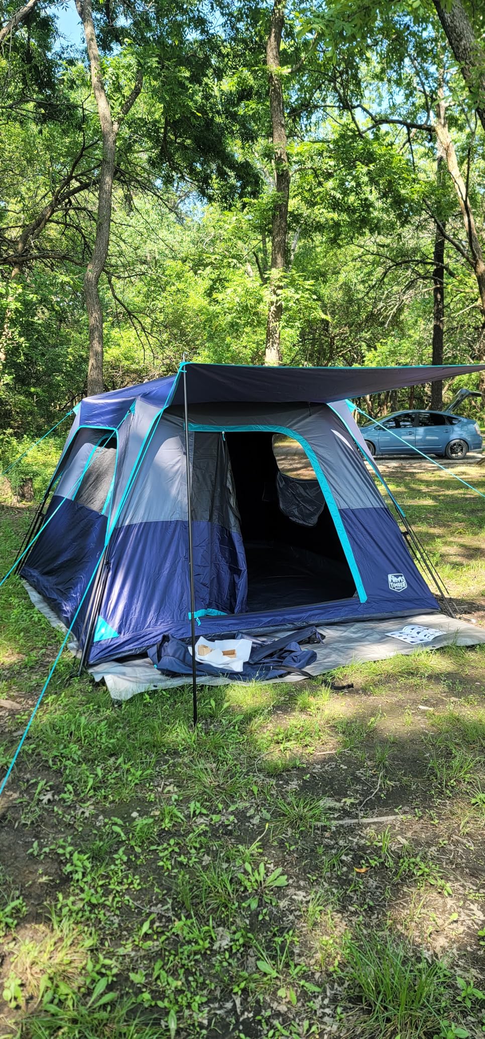 TIMBER RIDGE 5-6 Person Blackout Camping Tent, 60s Easy Setup Instant Cabin Tent for Family with Rainfly, Water-Resistant, 9' x 9' x 72
