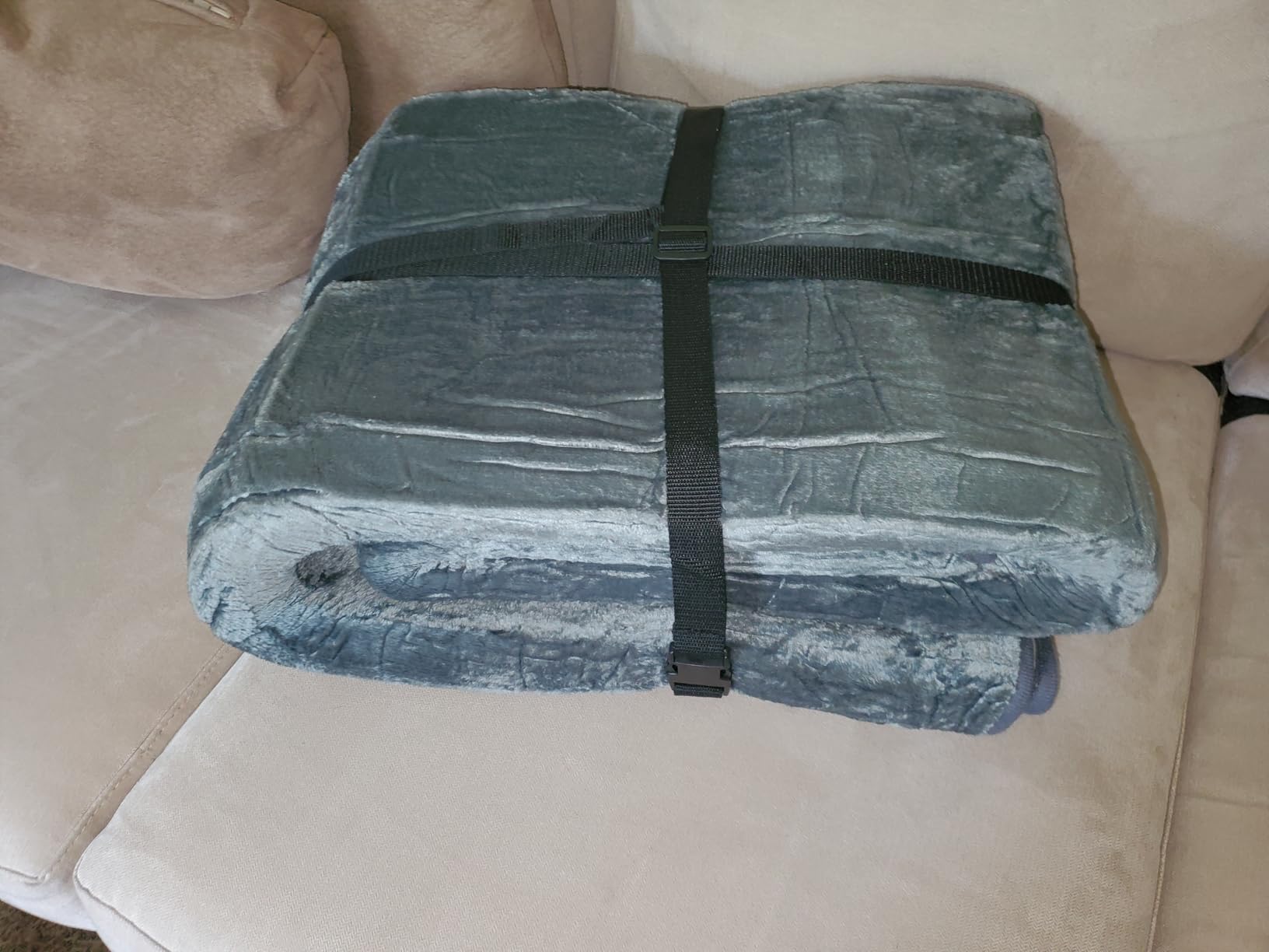 MABOZOO Waterproof Liner Tent Carpet Mat, 0.6'' High-Density Foam Camping Floor Rug with Non-Slip Bottom, Insulated Ground Mat for Tent Protection (5'*6',Gray) - Customer Photo 1